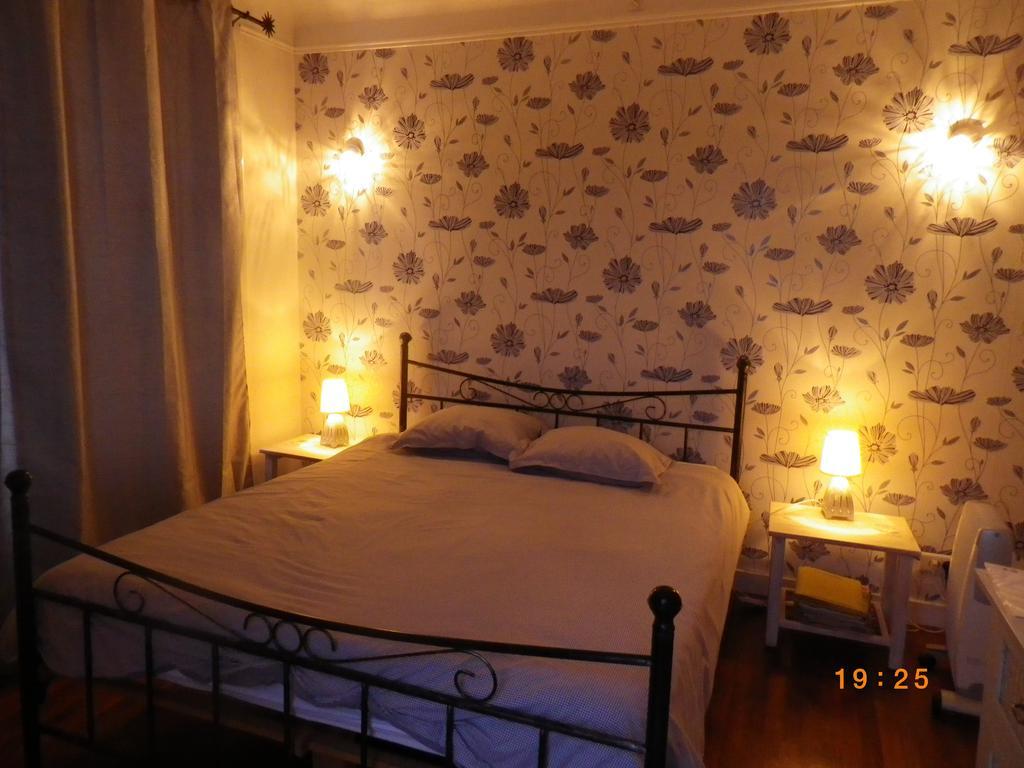 Le Vieux Chien Noir Hotel Evran Room photo